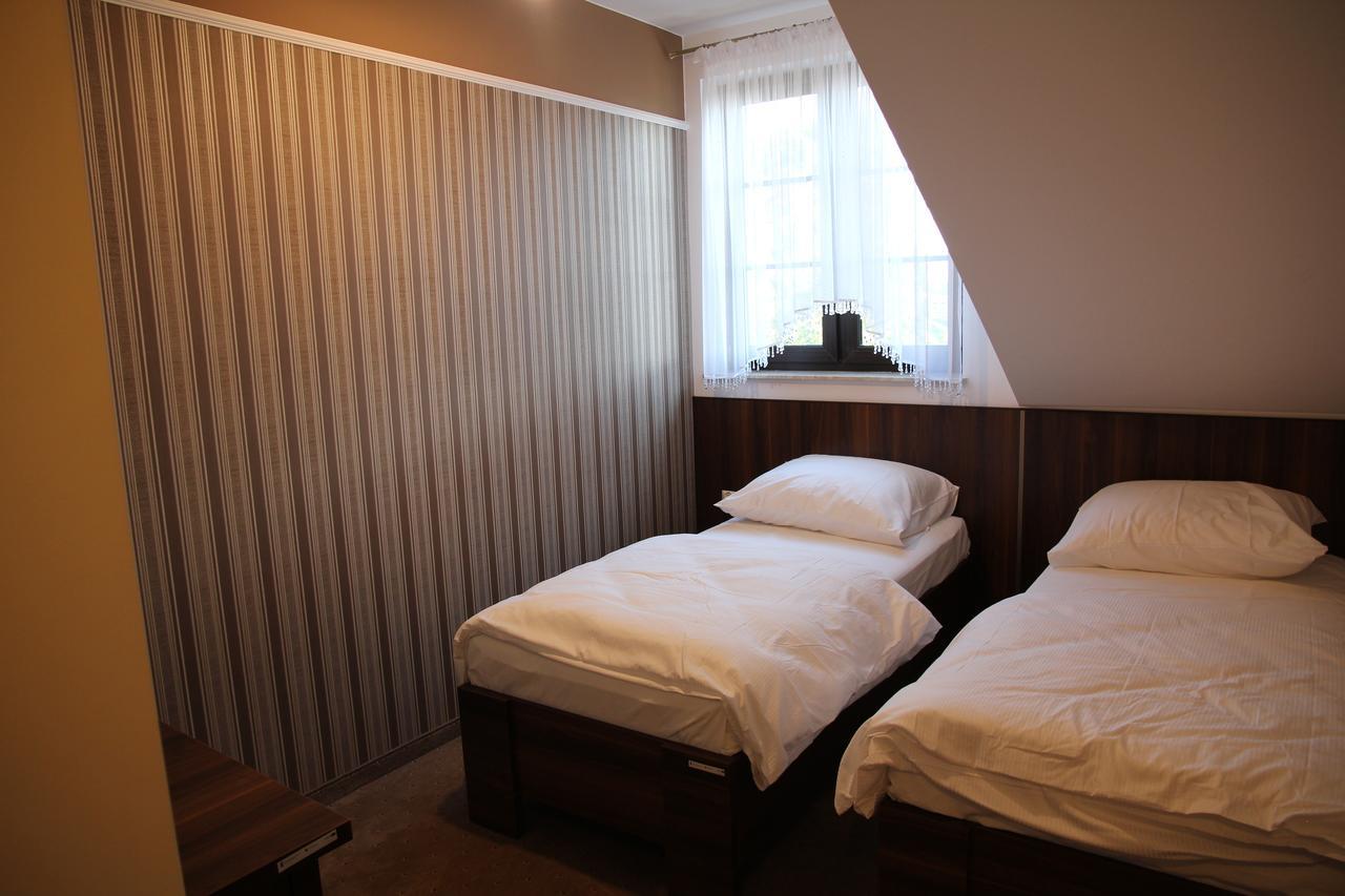 Gosciniec Pod Mlynem Hotel Inowrocław Exterior foto